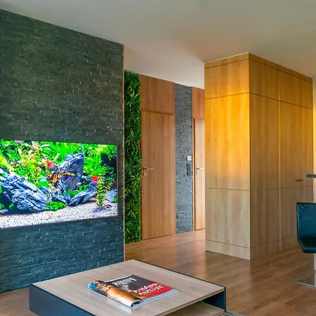 Lehel Appartement *